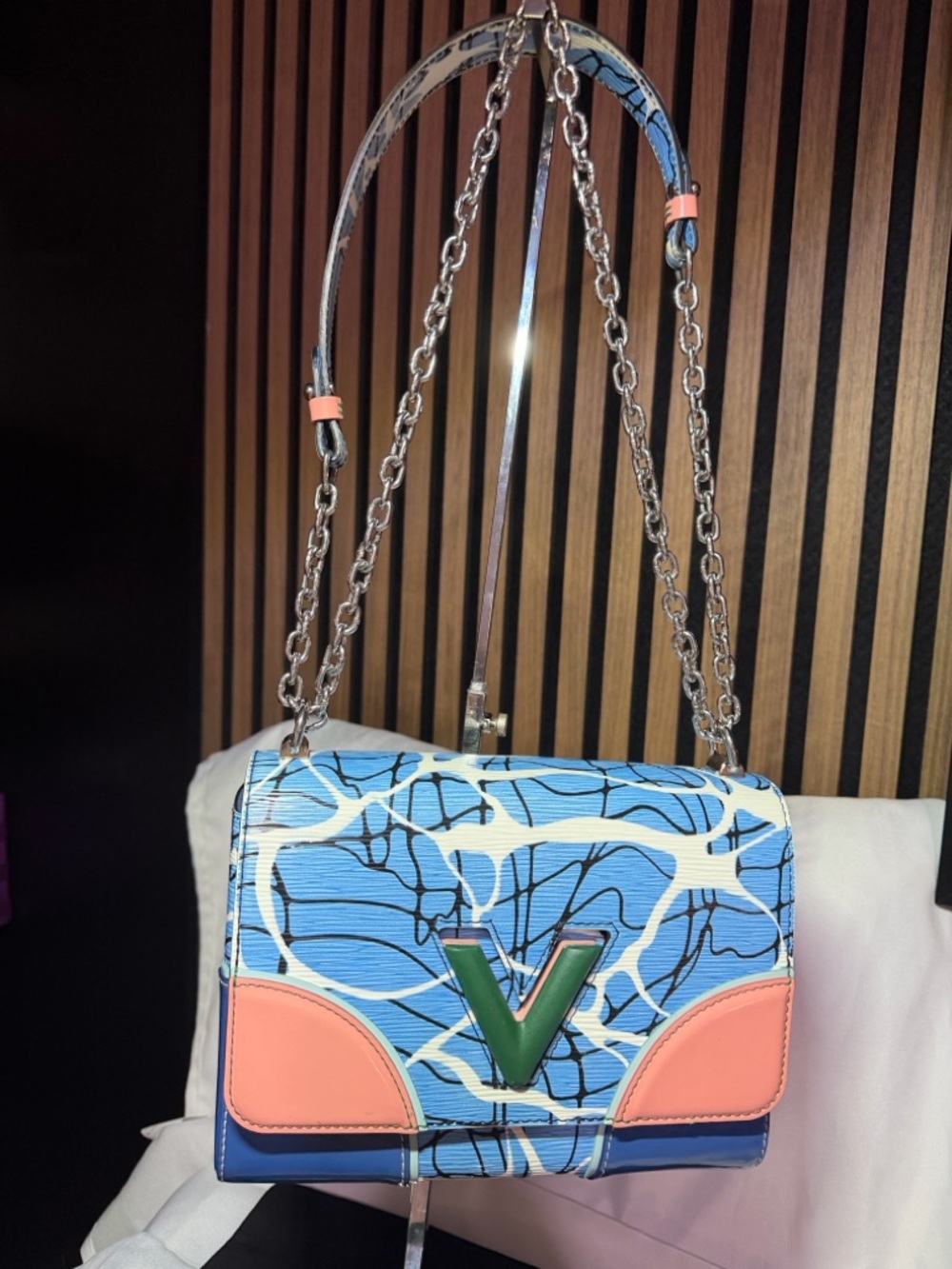 Louis Vuitton limited Edition Twist in Aqua Epi Leather
